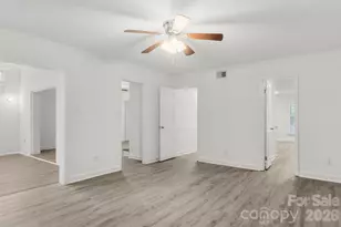 6748 Constitution Ln, Charlotte, NC 28210 - Photo 15