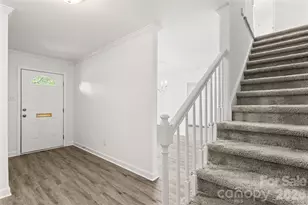 6748 Constitution Ln, Charlotte, NC 28210 - Photo 3