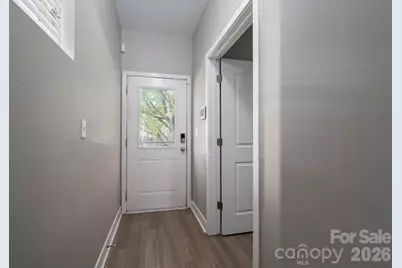 1012 Skyline View Way, Charlotte, NC 28204 - Photo 3