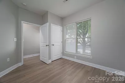 1012 Skyline View Way, Charlotte, NC 28204 - Photo 5