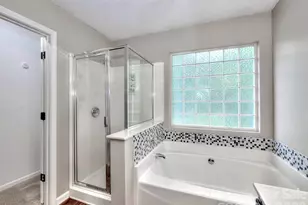 8110 Slickrock Cir, Charlotte, NC 28215 - Photo 21