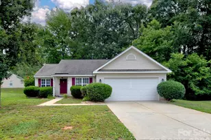 8110 Slickrock Cir, Charlotte, NC 28215 - Photo 23