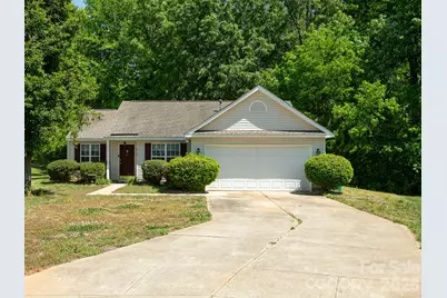 8110 Slickrock Circle, Charlotte, NC 28215 - Photo 3