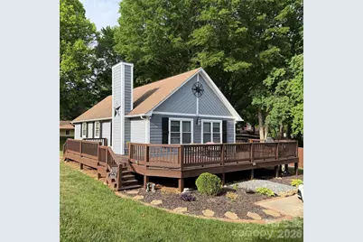 2050 16th Avenue Place SW, Hickory, NC 28602 - Photo 1
