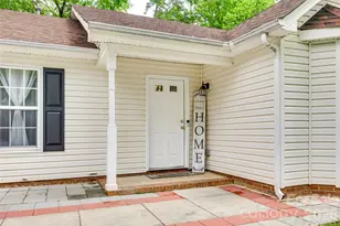 7442 Crestside Ln, Charlotte, NC 28227 - Photo 5
