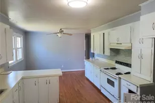 2406 Easton Dr, Shelby, NC 28152 - Photo 7