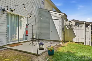 8170 Rudolph Rd, Charlotte, NC 28216 - Photo 39
