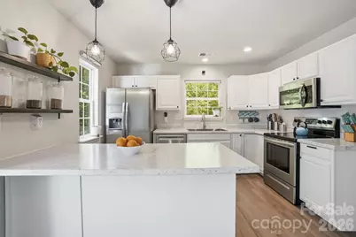 8170 Rudolph Road, Charlotte, NC 28216 - Photo 11