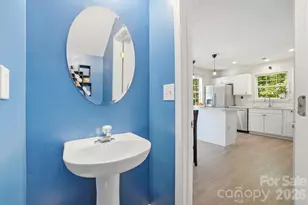 8170 Rudolph Rd, Charlotte, NC 28216 - Photo 19