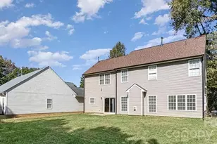 1212 Oakdale Commons Ct, Charlotte, NC 28216 - Photo 5