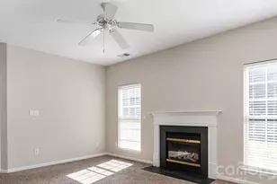 1212 Oakdale Commons Ct, Charlotte, NC 28216 - Photo 7