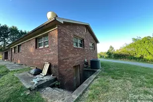280 McDuffie Ct, Taylorsville, NC 28681 - Photo 3