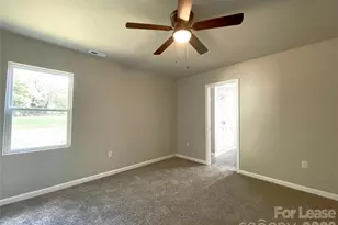 706 Hillside St, Kannapolis, NC 28083 - Photo 3