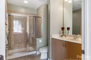 4620 Piedmont Row Dr, Charlotte, NC 28210 - Photo 11