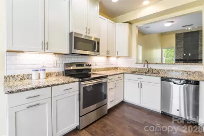 9622 Springholm Drive, Charlotte, NC 28278 - Photo 7