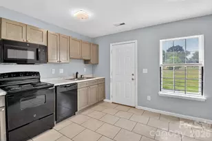 3335 Avalon Ave, Charlotte, NC 28208 - Photo 11