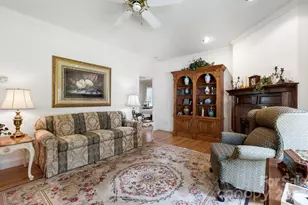 17 Crooked Oak Ct, Hendersonville, NC 28791 - Photo 11