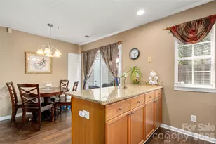 735 Mountainwater Dr, Charlotte, NC 28262 - Photo 9