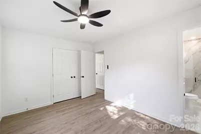 6126 Amberly Lane, Charlotte, NC 28213 - Photo 11