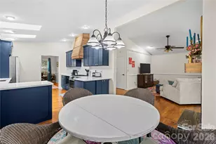 1801 Riverview Ct, Hendersonville, NC 28739 - Photo 11