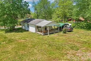 235 Gull Ave, East Flat Rock, NC 28726 - Photo 3