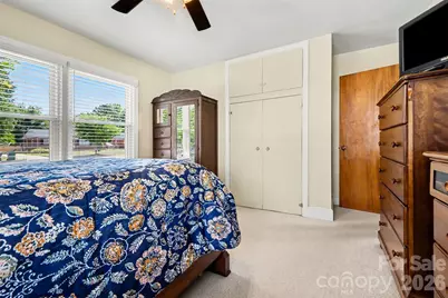 2240 Ashley Road, Charlotte, NC 28208 - Photo 15