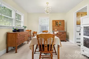 2240 Ashley Rd, Charlotte, NC 28208 - Photo 9