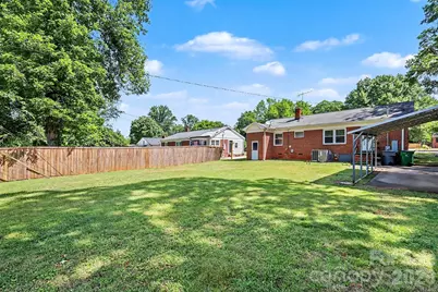 2240 Ashley Road, Charlotte, NC 28208 - Photo 27