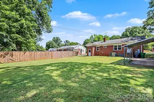2240 Ashley Rd, Charlotte, NC 28208 - Photo 27