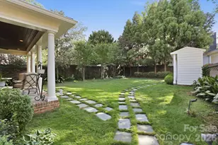 309 Hempstead Pl, Charlotte, NC 28207 - Photo 39