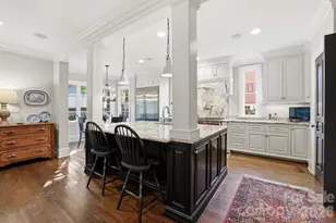 309 Hempstead Pl, Charlotte, NC 28207 - Photo 13
