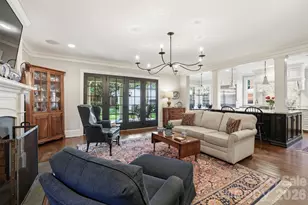 309 Hempstead Pl, Charlotte, NC 28207 - Photo 11