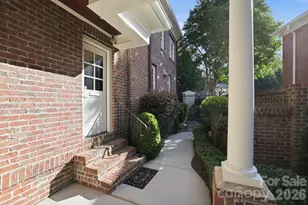 309 Hempstead Pl, Charlotte, NC 28207 - Photo 43