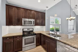 3841 Willow Green Pl, Charlotte, NC 28206 - Photo 7