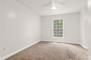 19 Stone Cottage Rd, Asheville, NC 28806 - Photo 15