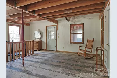 929 Pine Ridge Road, Hendersonville, NC 28792 - Photo 9