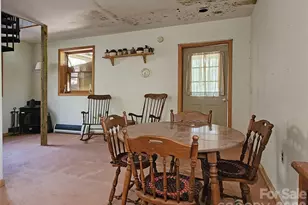 929 Pine Ridge Rd, Hendersonville, NC 28792 - Photo 7