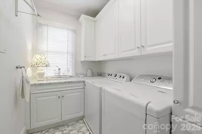 2044 Queens Road W, Charlotte, NC 28207 - Photo 33