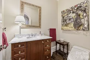 2044 Queens Rd W, Charlotte, NC 28207 - Photo 21