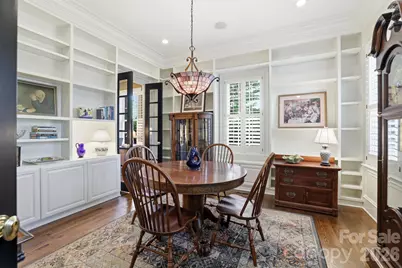 2044 Queens Road W, Charlotte, NC 28207 - Photo 9