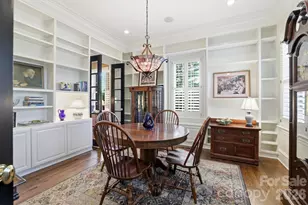 2044 Queens Rd W, Charlotte, NC 28207 - Photo 9