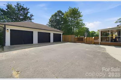 5009 Hemby Road, Matthews, NC 28104 - Photo 5