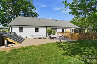 5009 Hemby Rd, Matthews, NC 28104 - Photo 43