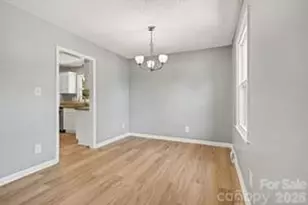 7040 Idlewild Rd, Charlotte, NC 28212 - Photo 11