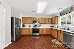 10611 Bedlington Rd, Charlotte, NC 28278 - Photo 17