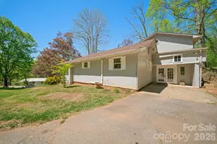 290 Hookers Gap Rd, Candler, NC 28715 - Photo 39