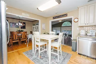 341 Bond St, Marion, NC 28752 - Photo 7