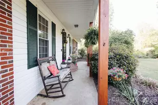 341 Bond St, Marion, NC 28752 - Photo 33