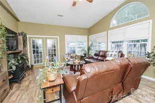 341 Bond St, Marion, NC 28752 - Photo 13
