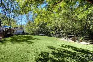 3806 Bridgewood Ln, Charlotte, NC 28226 - Photo 25